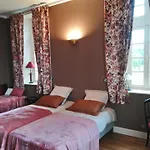Bed & Breakfast Manoir De Conjon 3*