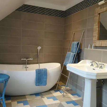 Manoir De Conjon 3* Crouay