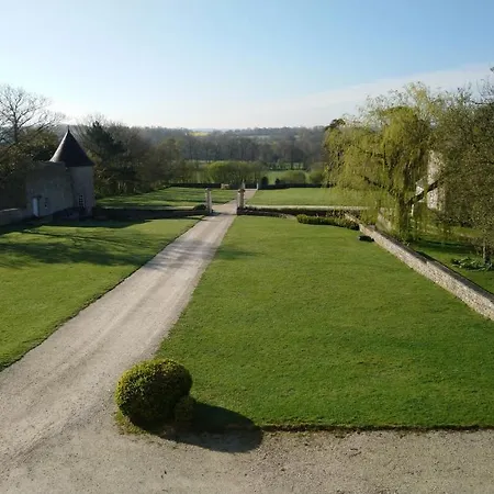 Manoir De Conjon Bed and breakfast