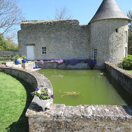 Manoir De Conjon Bed & Breakfast