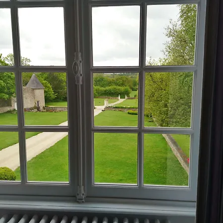 Manoir De Conjon Bed & Breakfast Crouay