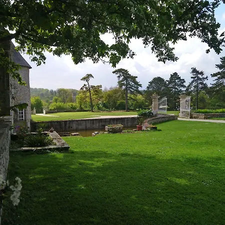 Bed & Breakfast Manoir De Conjon 3*