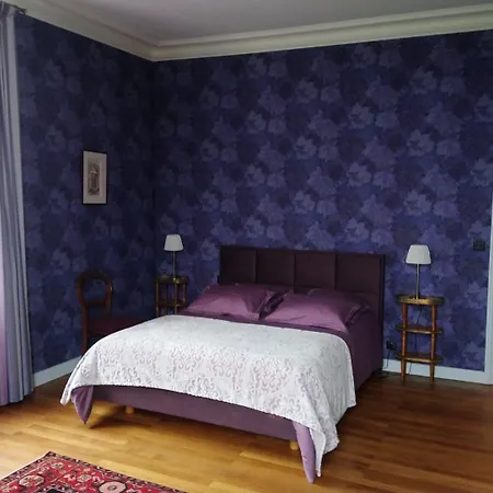 Bed & Breakfast Manoir De Conjon 3*