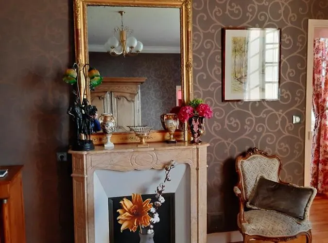 Manoir De Conjon Bed & Breakfast Crouay