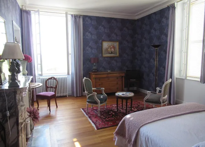 Bed & Breakfast Manoir De Conjon