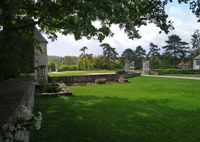 Bed & Breakfast Manoir De Conjon 3*