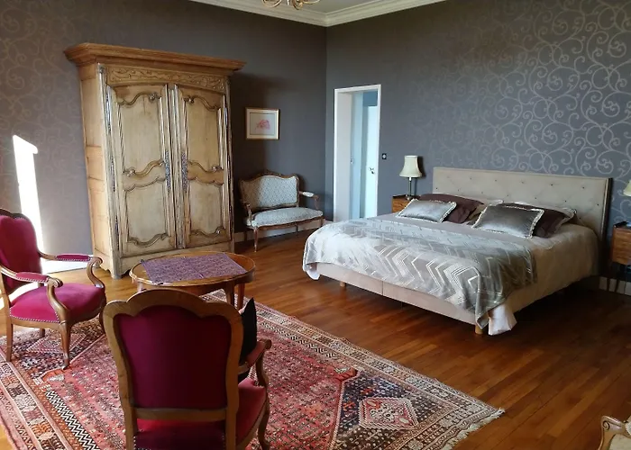 Manoir De Conjon Bed & Breakfast Crouay
