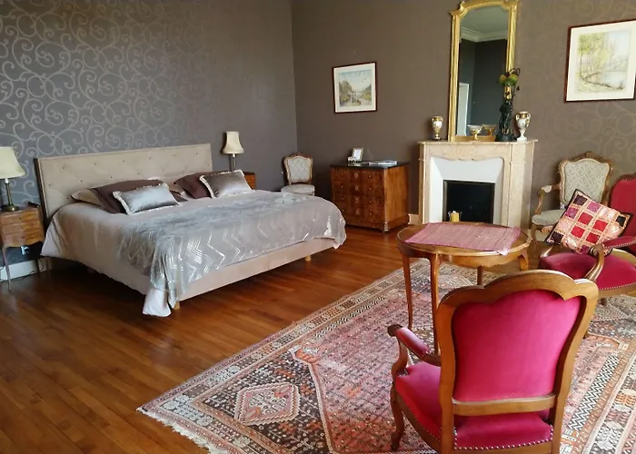 Manoir De Conjon Bed & Breakfast